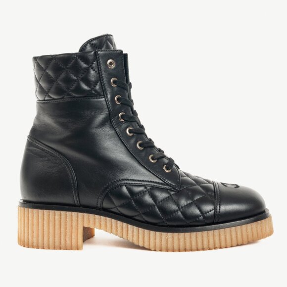 Chanel Black Quilted Leather Interlocking-CC Combat Boots - Picture 1 of 11